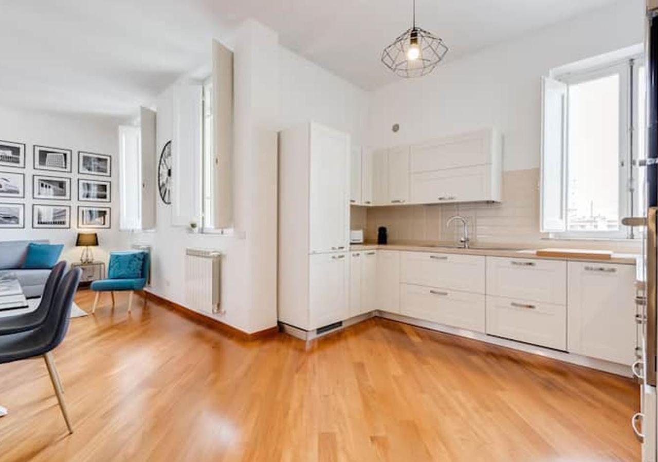Modern, Stylish Flat Near Piazza Della Repubblica Hébergement de vacances